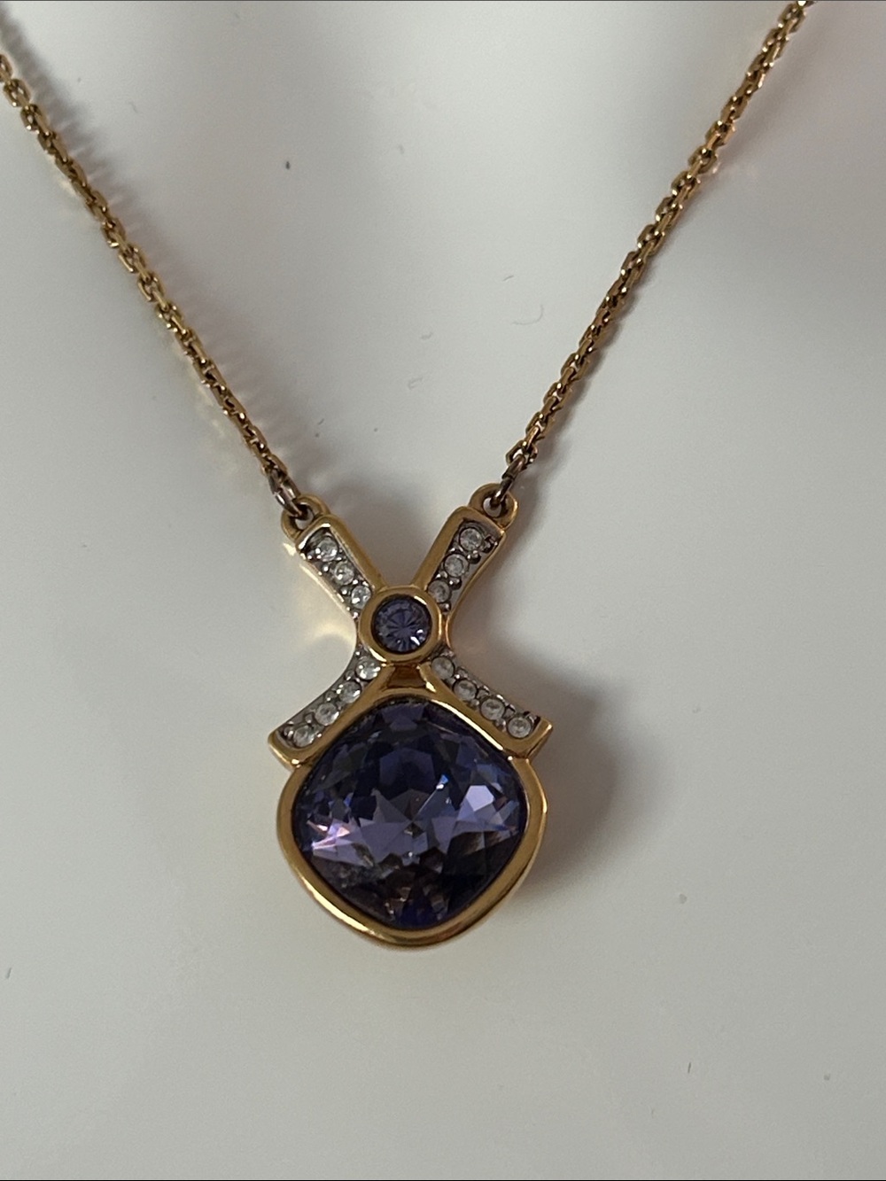 Swarovski Violet Crystal Gold Tone Pendant Necklace Adjustable Gift Box - Picture 8 of 11